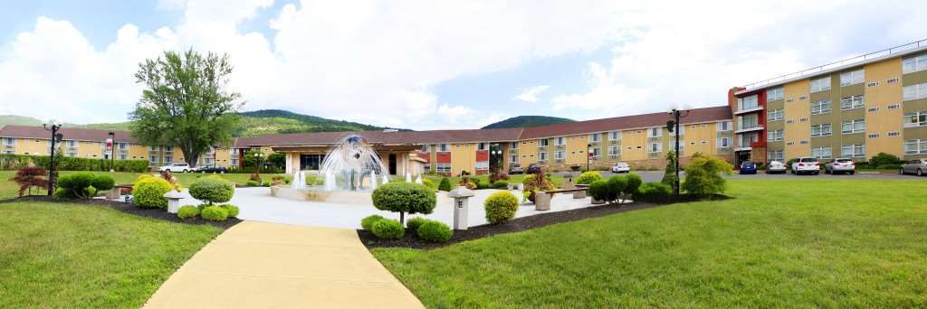 Honors Haven Retreat & Conference Hotel Ellenville Exterior photo