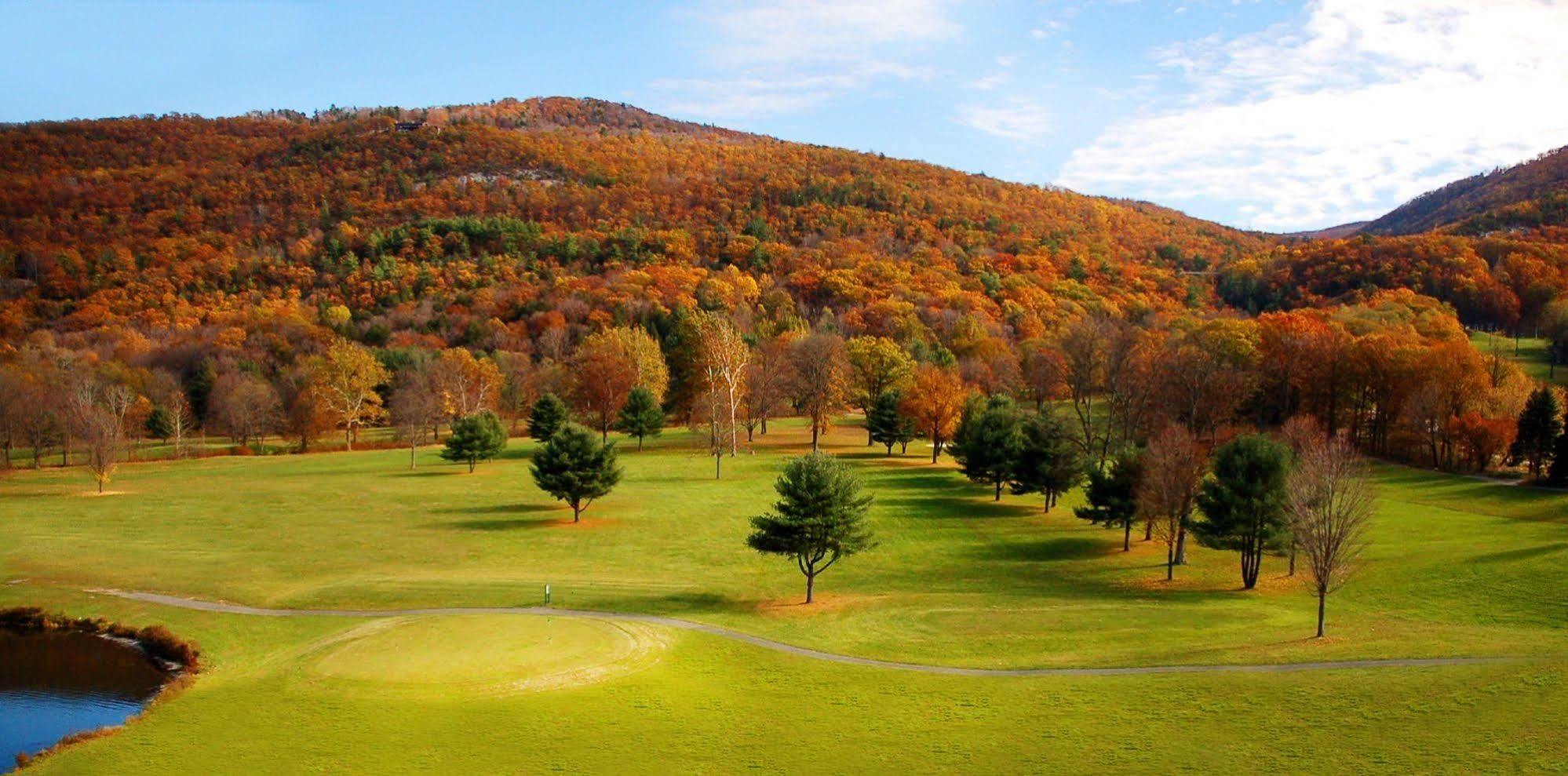 Honors Haven Retreat & Conference Hotel Ellenville Exterior photo